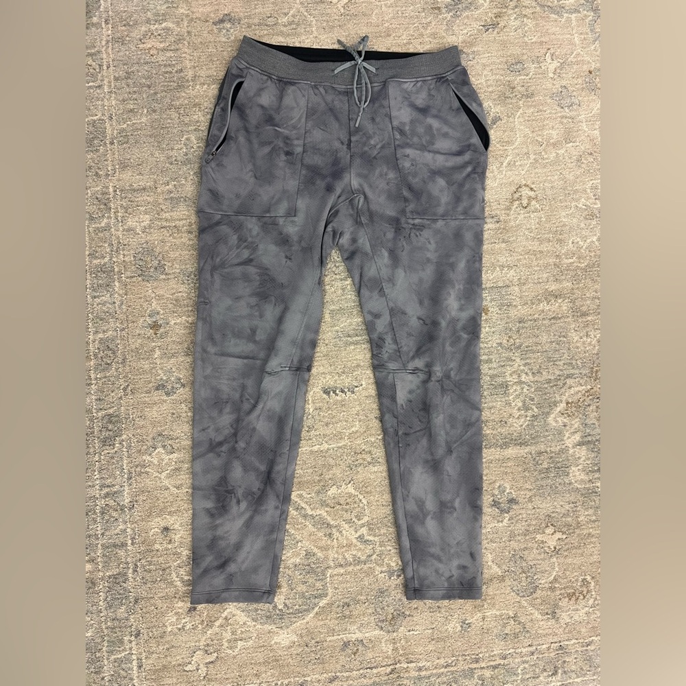 Lululemon Men’s Gray Tie-Dye Joggers